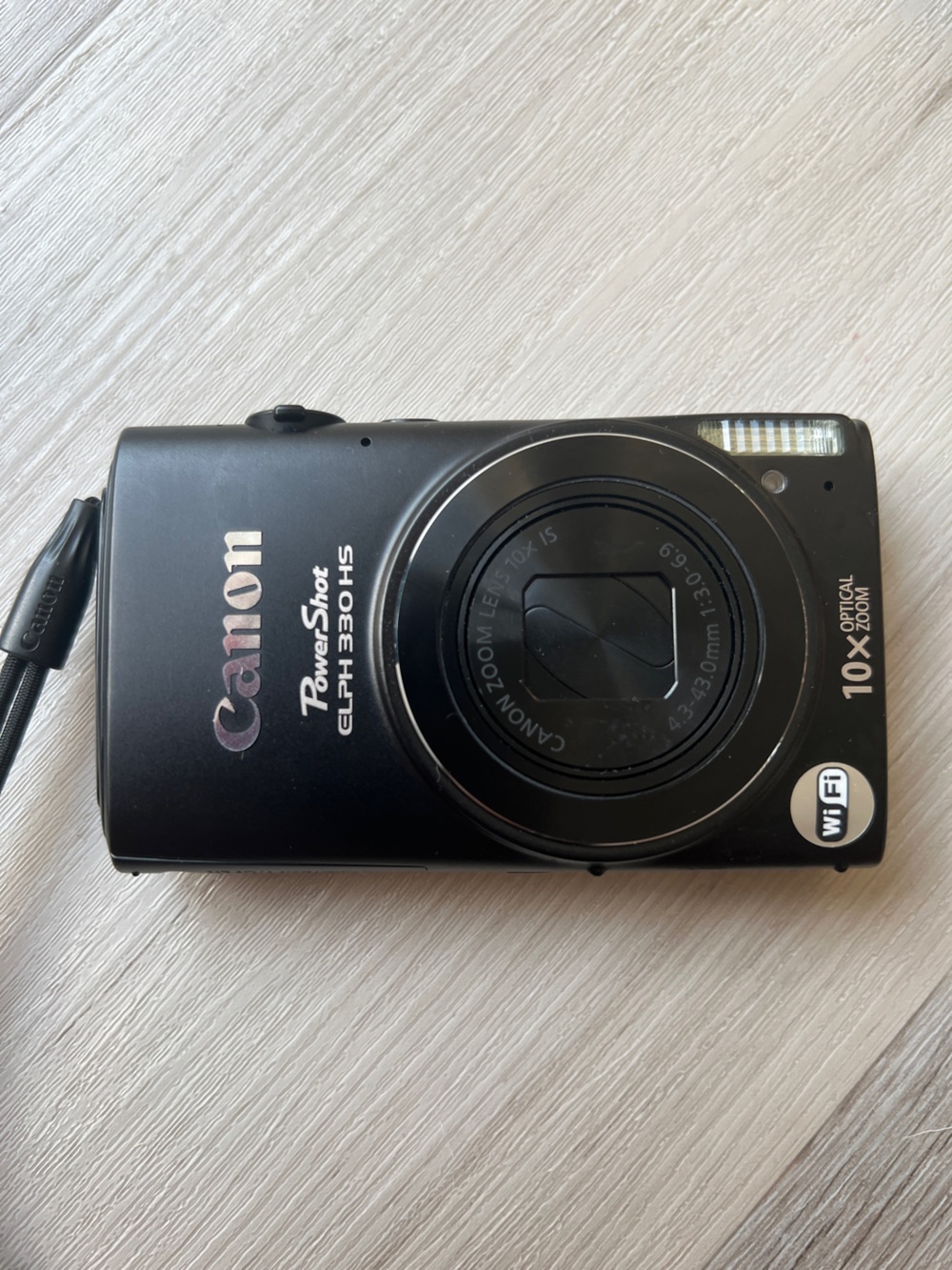 Canon PowerShot ELPH 330 HS | Excellent Condition